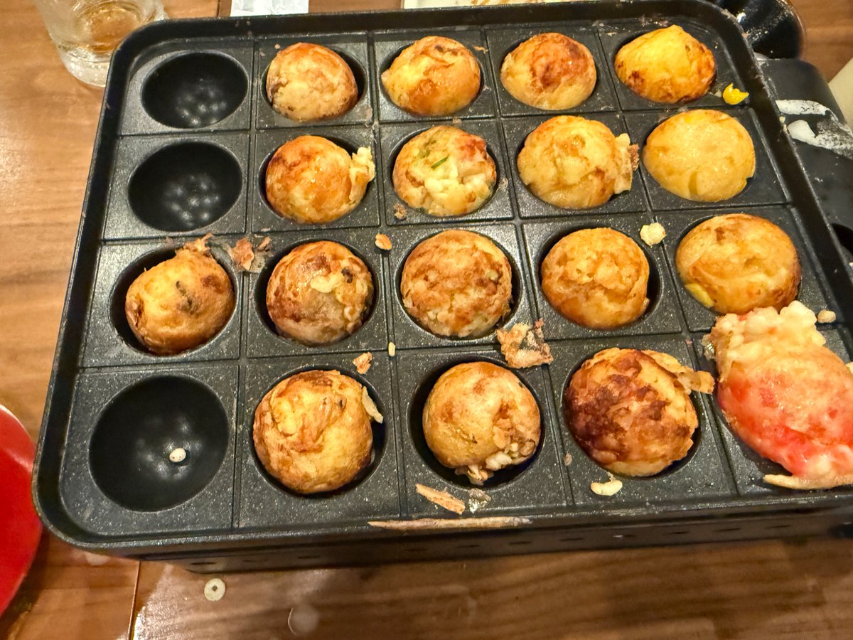 metroberg's tweet photo. 간사이 사람들과 타코파티 재밌었어 https://t.co/x7MoSBbDaK