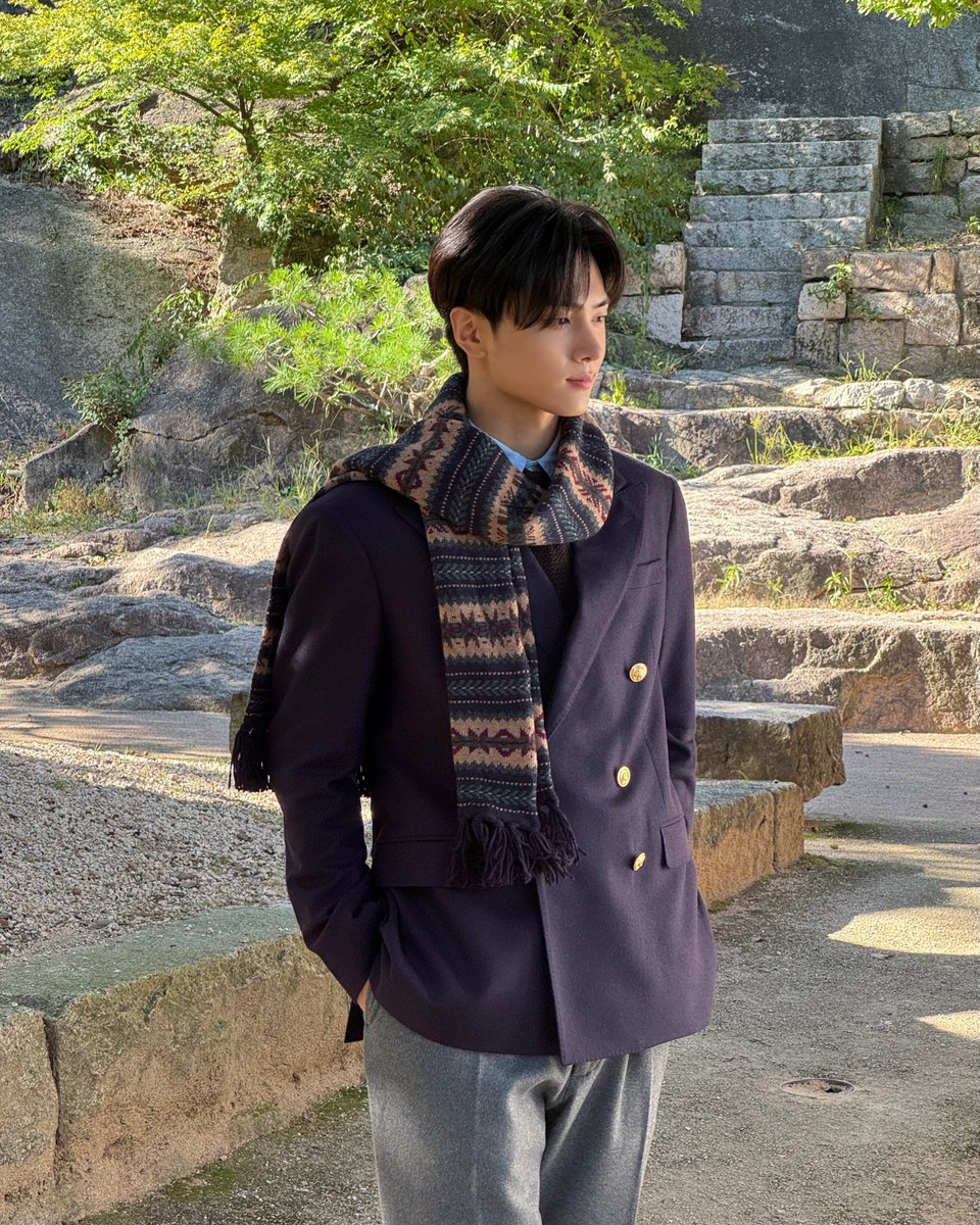 lovforjong's tweet photo. 종성이 완전 도련님이잖아💙💙💙💙💙💙 https://t.co/VlRZlECecY