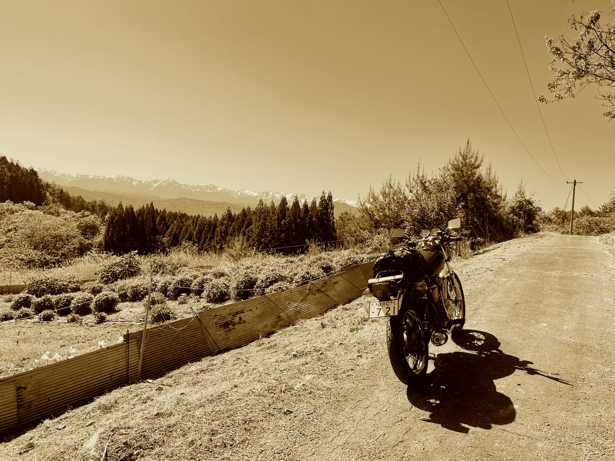 ZOMINEM's tweet photo. 連休はバイク絶望的だな(´-ω-)トホホ https://t.co/EJ7ECeRmMK
