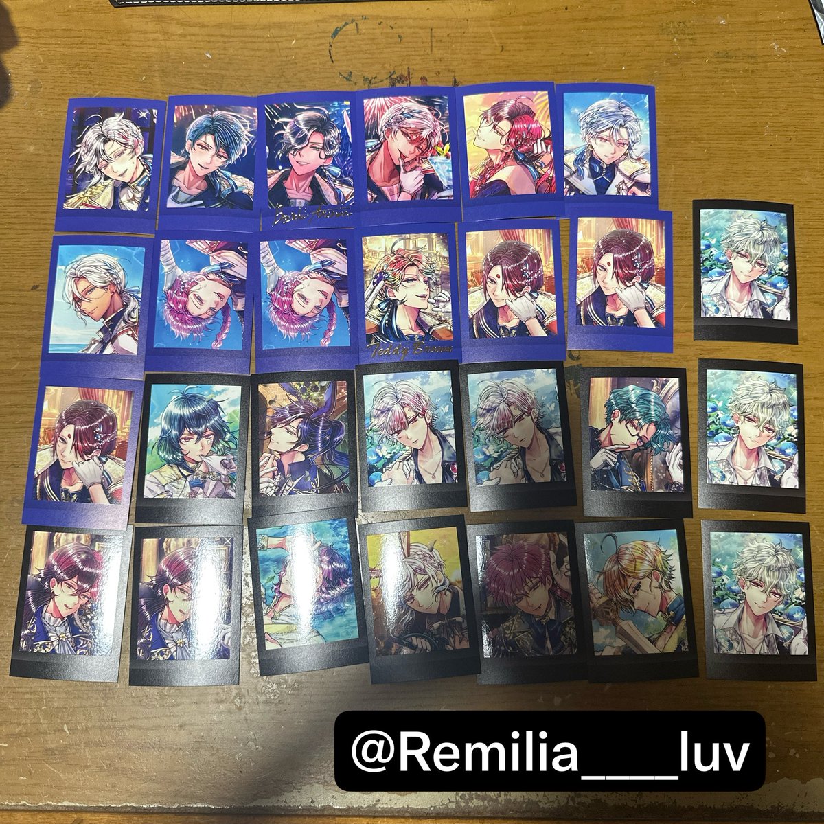 Remilia_____luv's tweet photo. あくねこ 交換 買取

譲 : 写真のもの
求 : パシャこれ : 1枚100円
　   缶バッジ : 定価
　   アニメイト特典 : 1枚150円
+送料

メルカリでの取引も可
その場合は+手数料もかかります 。 https://t.co/qleatZ28gN