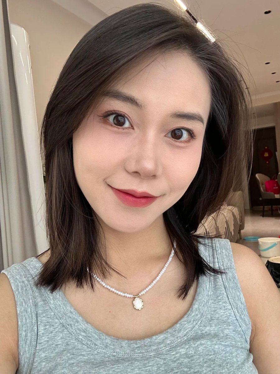 lastnervebitch's tweet photo. 刚玩有点不懂， 这里约是很隐晦的吗？虽然有点胆小但还是想尝试一下。有想一起的吗？ https://t.co/iYEHUz7Dwx