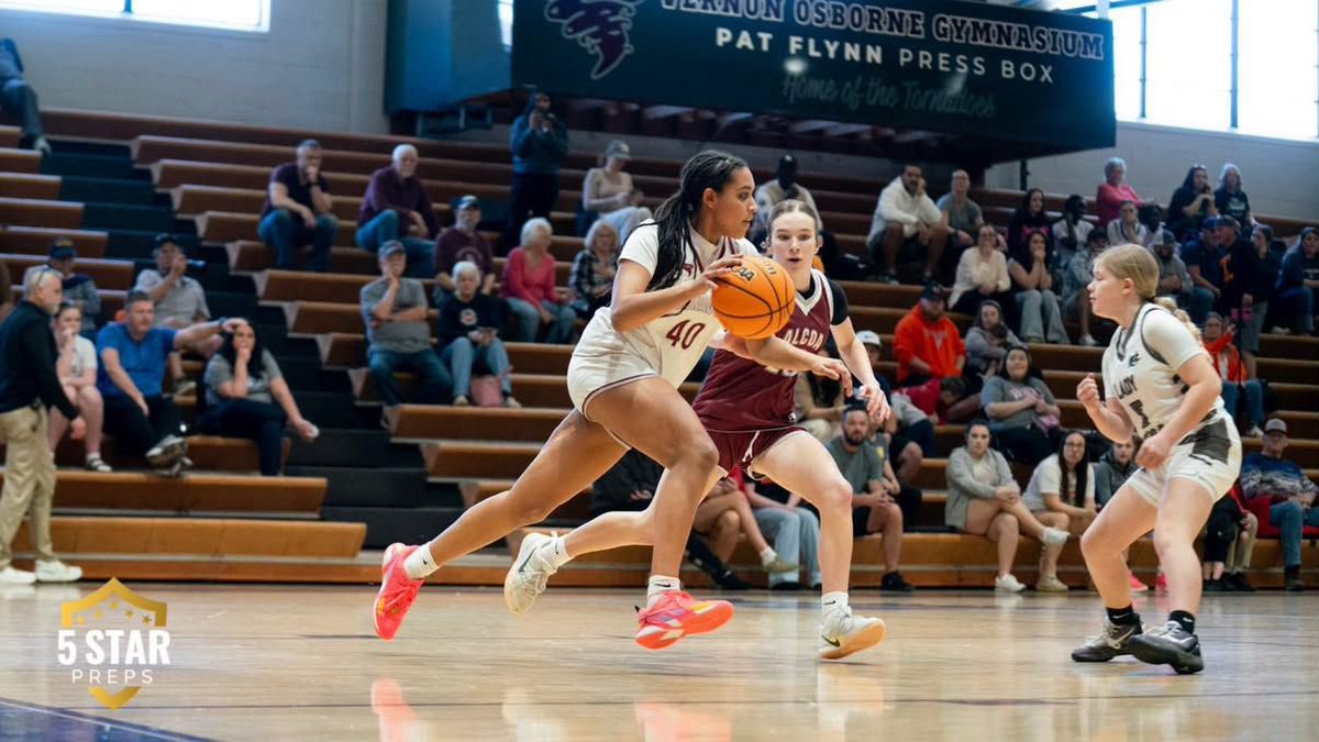 EastTNAir's tweet photo. The final piece has been added and what a piece it is.    Jazmine Barrett has joined the East Tn Air Family.   And what a super talented kid.   Size, speed, athleticism and heart!    Does so much well!    Couldn’t be more excited to have her!!  @JazBarrett2030 💪💪🔥🔥🔥🔥🔥❤️❤️❤️❤️. @_BlakeDerrick @NE2K_Rich @ETAWilliams