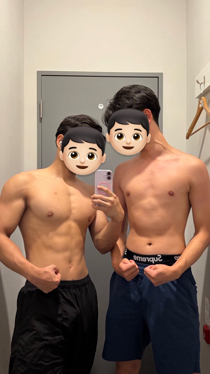 osba_2's tweet photo. ガチガチボディとざこざこぼでぃ
筋トレ頑張る💪 https://t.co/n2dUceKUsw
