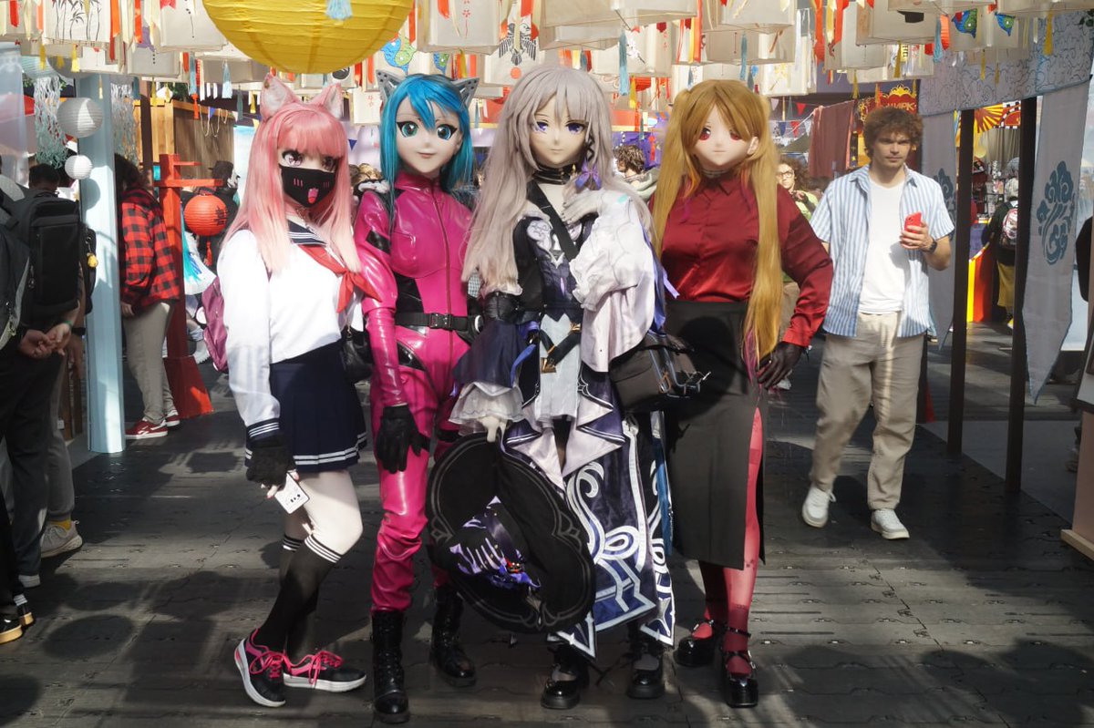 akane_kagawa's tweet photo. @avrg_balkan_kig & me visited the UniCon 2026. 

Really interesting Con, because anyone could have their own creative booth alongside their personal cosplay. The cosplayers built their own photosets around their cosplay. Truely creative work that deserves deep respect. Pretty sure BalkanKig & the russians will post some really nice pictures✨

It was really a pleasure to meet @Hikarinaka & @Alisa_Tutchena again in Belarus. 💞

📸: @EastRubberDolly 

#着ぐるみ #kigurumi #cosplay #Minsk
