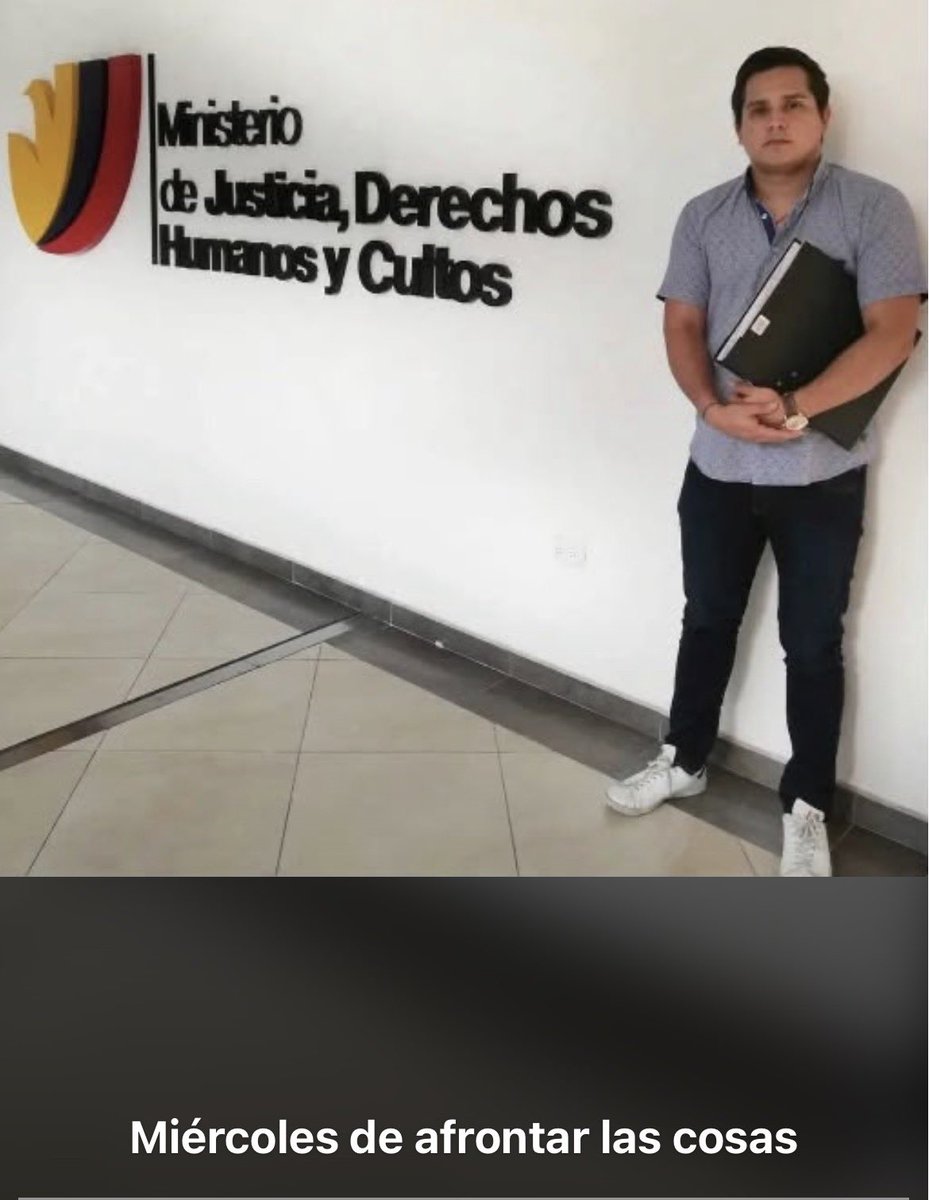 rafaellaamolina's tweet photo. a lo pepe tola https://t.co/Z3f8gCDiqC