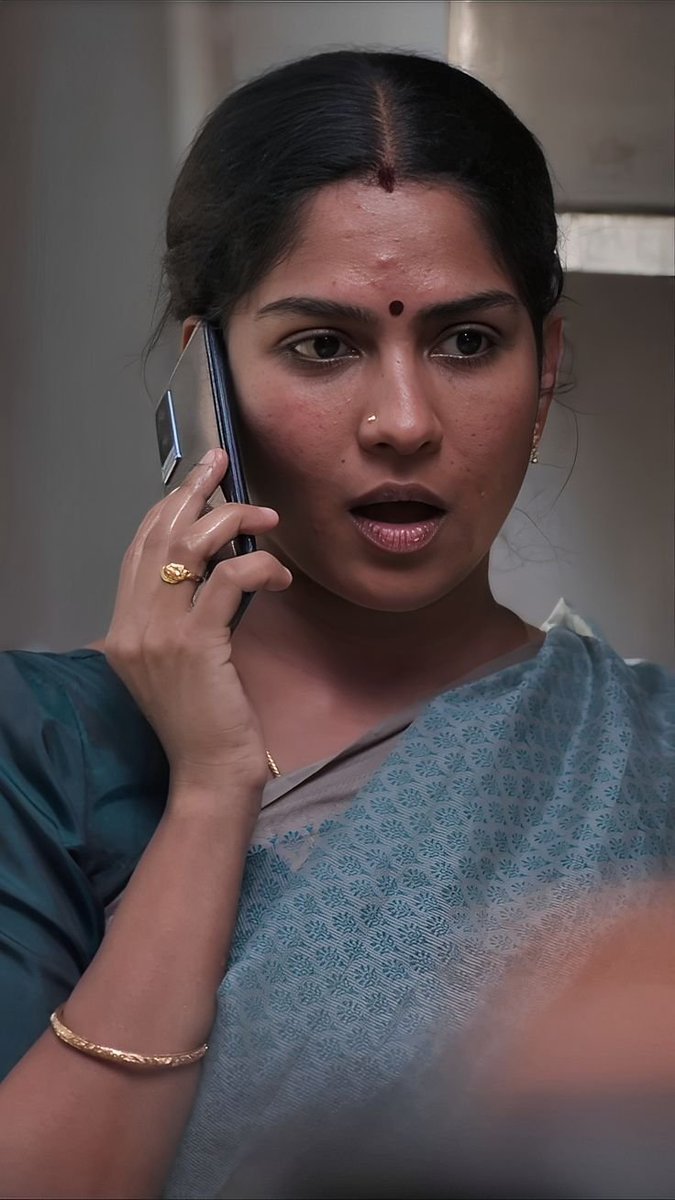 MurTriaha's tweet photo. Hubby convinced hiswife to talk with bull after showing his dick 🤤

Wife - Anna, Nijamalume athu unga poolu thana, Avlo perusa iruku

Me(Bull) - Amaa chellam, nee matum okay sollu. Full poolayum un koothila eraki aambala sugatha katuren 

Wife - En purusan munadiye panuvingala https://t.co/GdyAdAZDhy