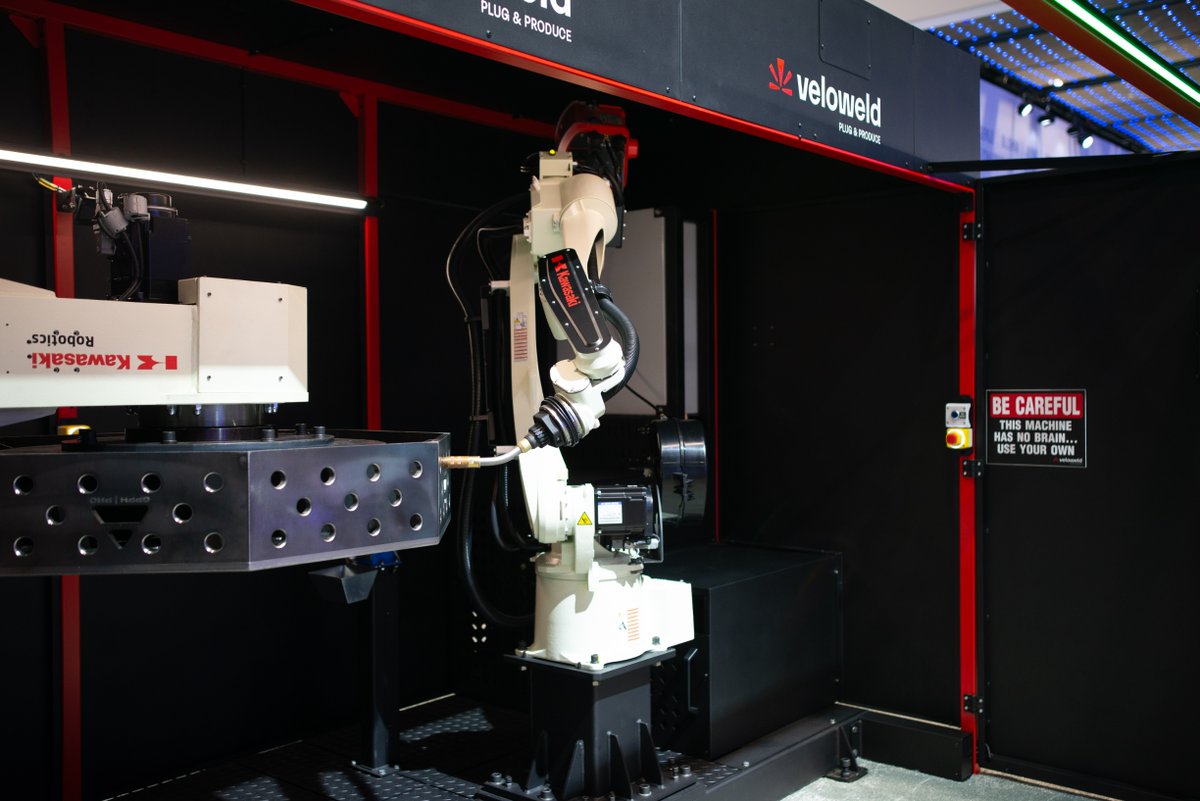 KawasakiRobot's tweet photo. π #AIβs top #weldingcell at #IMTS2026? The #VELOWELD Velo-S ππ¦Ύ
A #modular, #productionready #roboticwelding system designed for flexibility and growth.
π#KawasakiRobotics | Booth N-236520 π https://t.co/fDKfk0E9RE
#Welding #Automation #Robotics https://t.co/ymPMpi8zBU