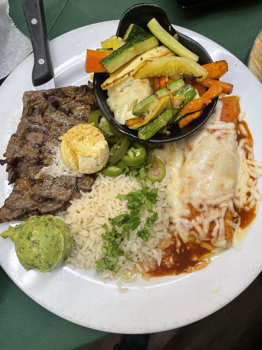ciscosalsaco's tweet photo. Carne Asada Wednesday is here! Join us for our $19.95 Carne Asada special, and add a red chile or verde chicken enchilada for just $2.50. Make Wednesday dinner plans at Cisco’s! 🌶️

📍Find us at 209 Commerce St, Tomball, TX https://t.co/C1jMQekvwH
