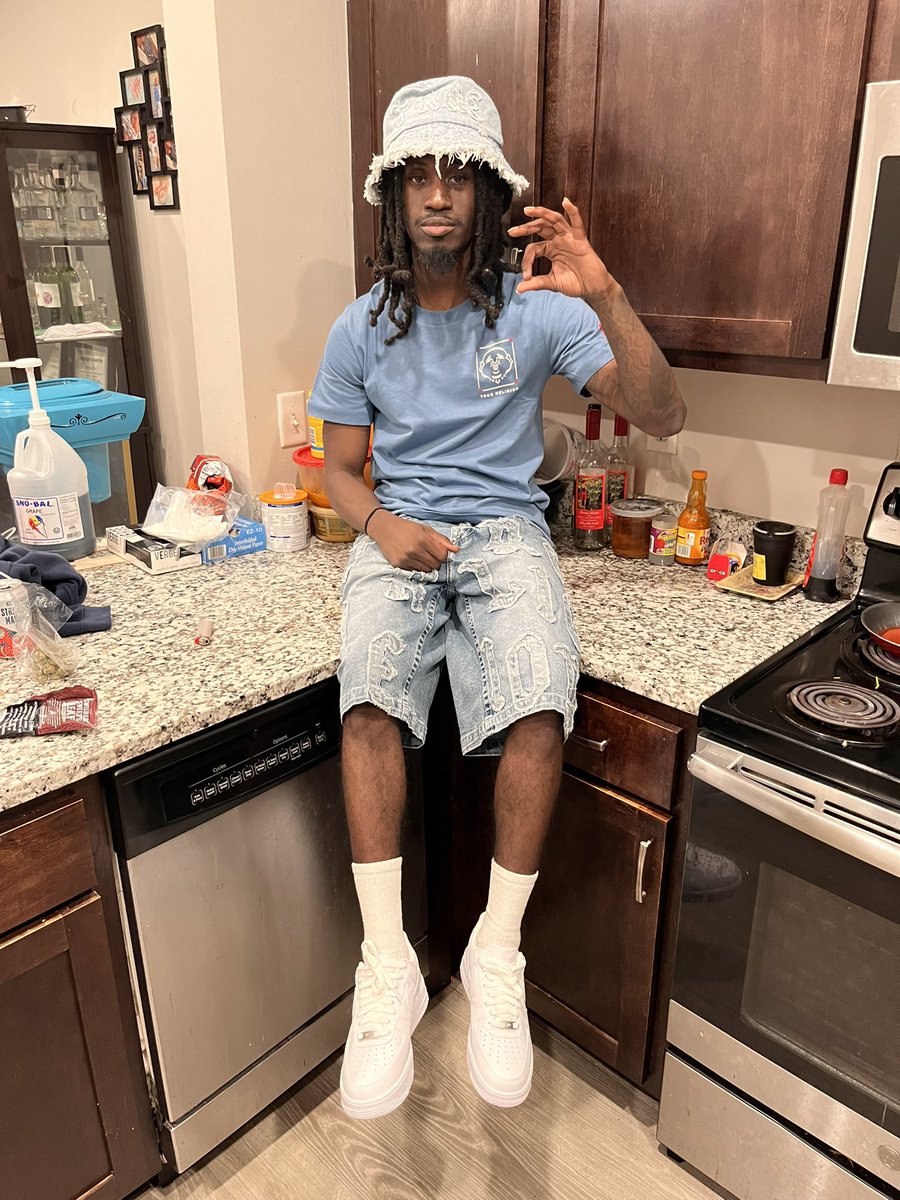 Rayfwfe's tweet photo. ColdheartCrippin!💔🥶👿😈🍇 https://t.co/Rehg8RSzmo
