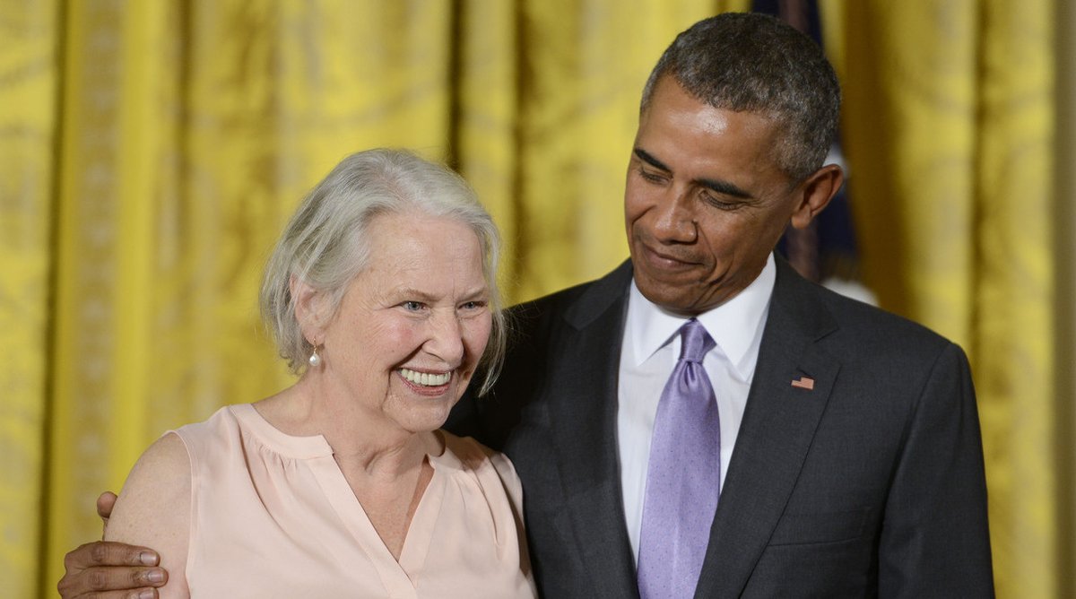 KirkusReviews's tweet photo. Annie Dillard, who won the Pulitzer Prize for general nonfiction for her 1974 book PILGRIM AT TINKER CREEK and went on to write numerous other works of fiction and nonfiction, has died at 81. https://t.co/iw30JrDazu https://t.co/dIpH7OTEEo