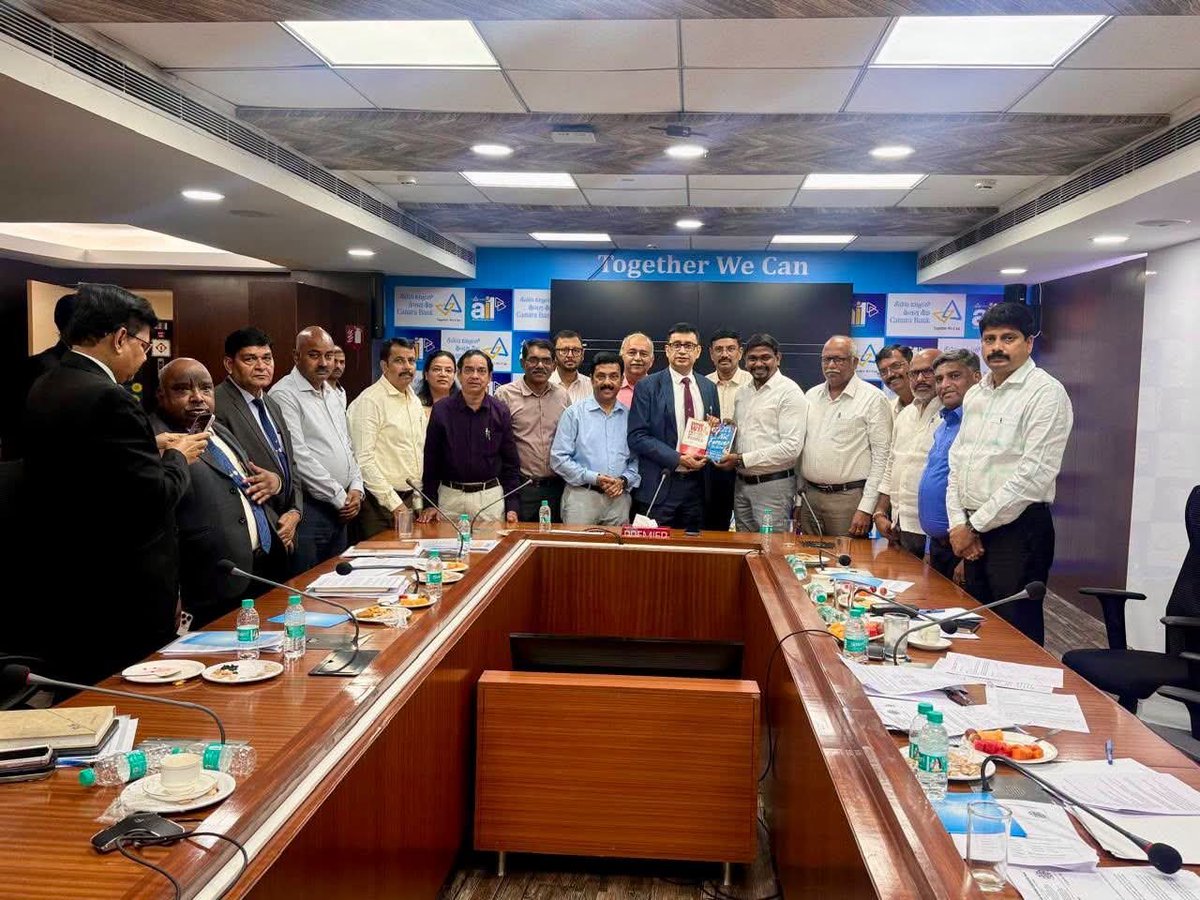 CBOAofficial's tweet photo. A memorable 236th Joint Conference at Head Office on 15-09-2026, Bengaluru, bringing together our beloved GS, CNT team, MD, CEO and the Top Management of our Bank. Important issues were discussed and meaningful benefits for our members were taken forward through constructive dialogue.

Together, we can achieve more.

#CBOA

#5DayWeekandFairPLI
#5DaysBanking
#UFBU #AIBOC #Canpals
