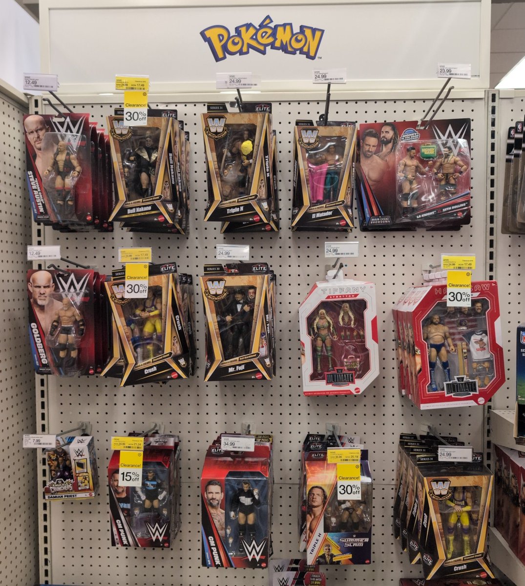 roxxlyy's tweet photo. Ah yes, so excited they have my favorite Pokémon, Tito Santana https://t.co/DBkQdTI5Nm