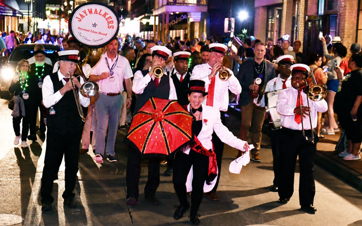 accentdmc's tweet photo. You can visit a city, do all the things, and still feel like you never really got to know it.

That’s not what we want for groups coming to New Orleans. Here’s what we think makes an experience feel truly local: https://t.co/9j9Wj31qJy

#NewOrleans #BuiltToHost #DMC #Louisiana https://t.co/bQ8vTGMlmD