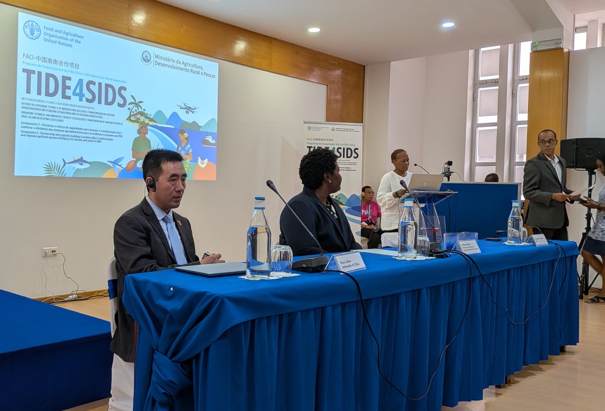 OmarRPfish's tweet photo. 🐟 📅 #TIDE4SIDS #BlueTransformation project launched in #CaboVerde to strengthen #climateresilient fisheries management, reduce #FLW loss and waste through value addition, and create #circular livelihood from by-products.
#sustainability #valuecreation #circulareconomy #SIDS https://t.co/ksKvjbTAyy