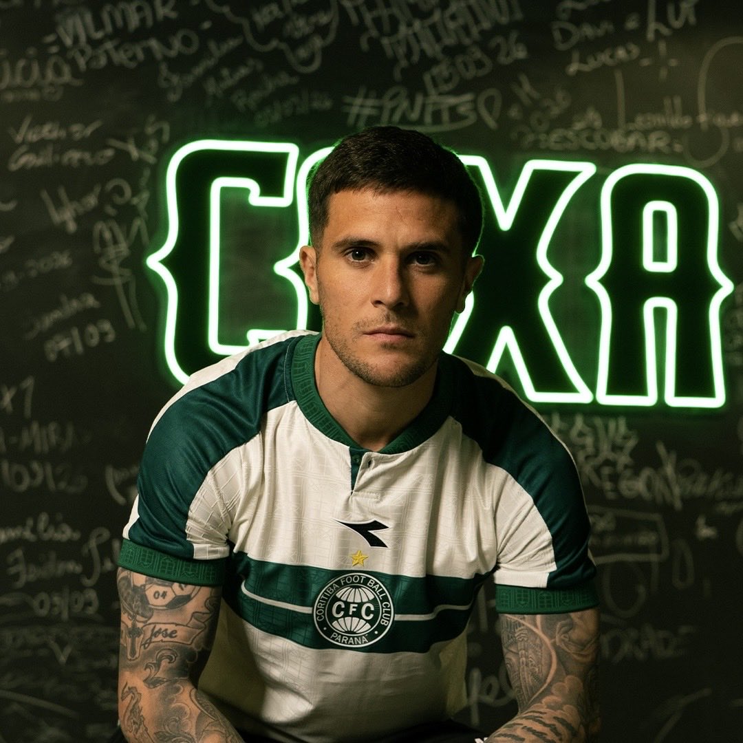 COXAnautas's tweet photo. GRINGO NA ÁREA 🇦🇷

O Coritiba oficializou a contratação do lateral-direito argentino Fabricio Bustos, de 30 anos, que estava no River Plate.

Revelado pelo Independiente, o jogador tem experiência no futebol brasileiro. Bustos defendeu o Internacional entre 2022 e 2024, antes de se transferir para o River.

O lateral-direito também soma quatro jogos pela seleção argentina.

Bem-vindo ao Couto, Bustos!