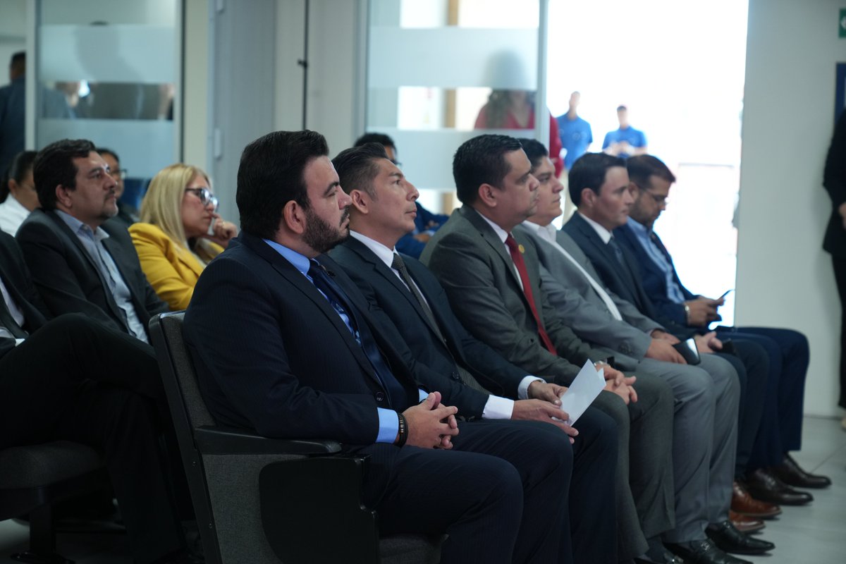 PGR_SV's tweet photo. Durante el acto inaugural se entregó una Carta de Colaboración entre #PGR y Fortinet, fortaleciendo la cooperación en materia de modernización y protección digital de nuestras instituciones. https://t.co/HSqDx9JwB1
