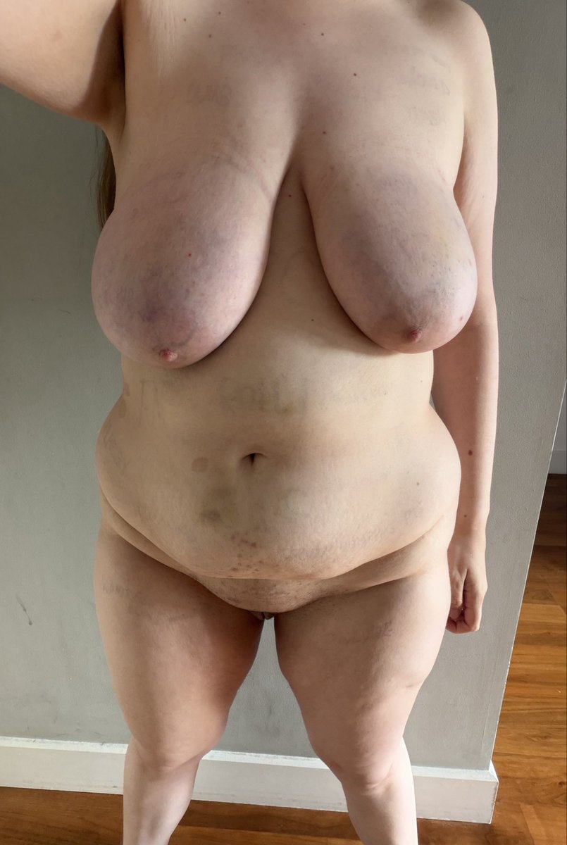 nastycumdump's tweet photo. It’s sorry it took a shower :/

It leaves tomorrow so needs to not be too gross

On the plus side, it’s been naked for 54 hours ! https://t.co/IFcF1NPsj6