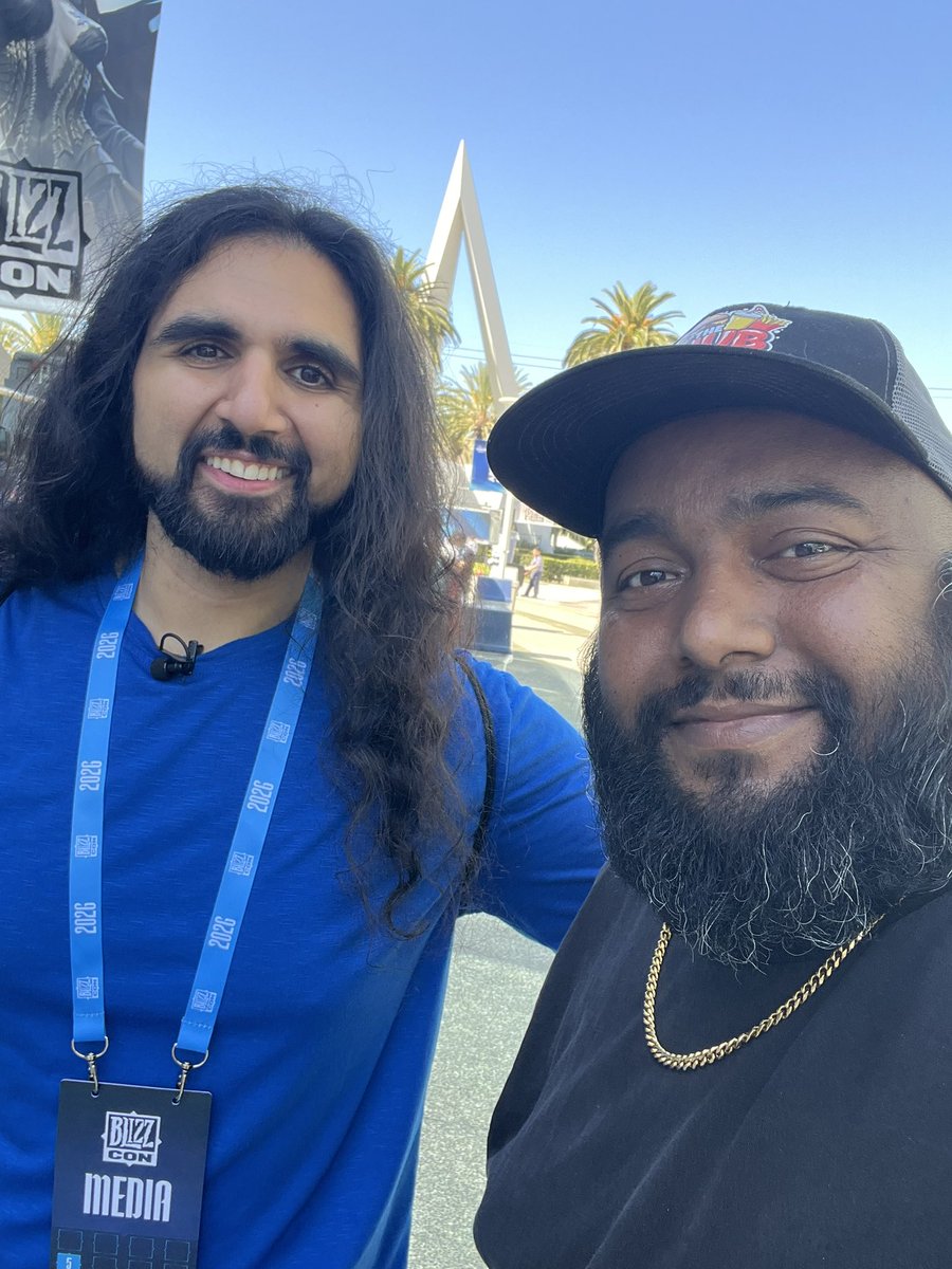 M0nsterorc's tweet photo. Had to make another post !! So many pics #blizzcon26 @EsfandTV @desifuego @TeamLiquid @maximum https://t.co/wPUeaSFJYf
