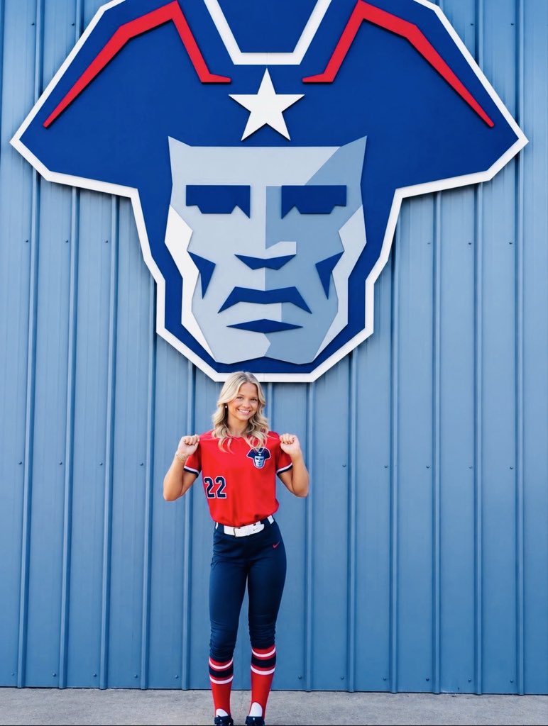 LGThornton2010's tweet photo. I had a great time at my visit this morning and I’m so honored to have received an OFFER from @NWSCC_SB to play college softball! Thank you so much @Kevin16Connell for always believing in me and giving me this opportunity!💙♥️
@AHSSoftball6 @Mustangs2028 https://t.co/oNOLRkokZi