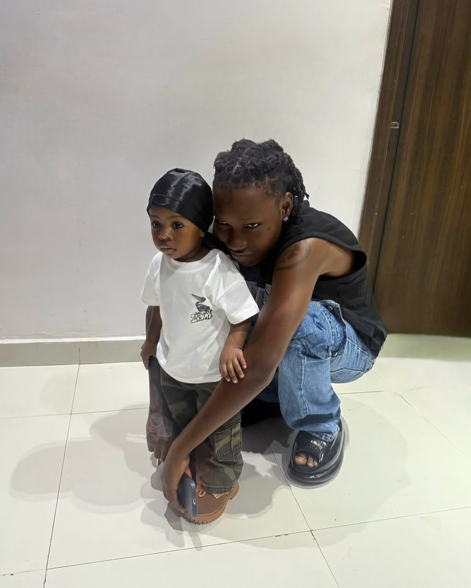 NOTJUSTOK's tweet photo. Zinoleesky shares new pictures with his son. ❤️ https://t.co/IcfBVUGLee