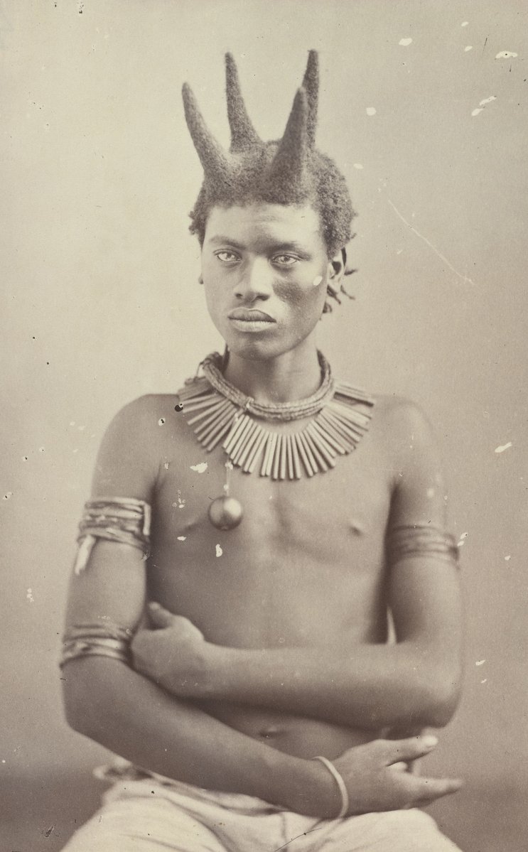 palesaaaaaaaaaa's tweet photo. The photographs were taken during the Anglo-Zulu War in 1879 and compiled by the UK's Royal Collection Trust. You're delusional and trying to cope if you think these random Zulu men were somehow scouted as models for a photoshoot. https://t.co/SbckhRnSUb