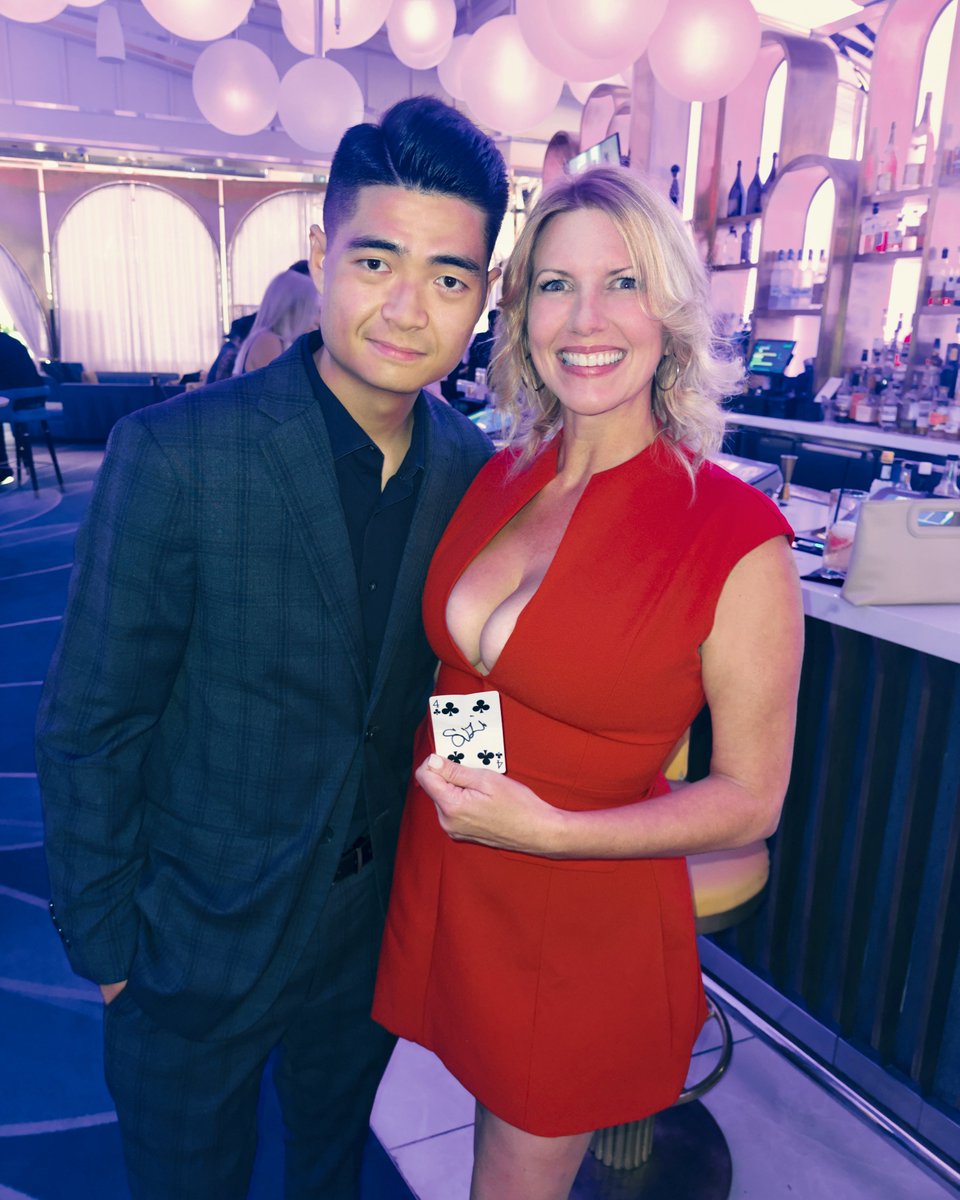 NoahStrattanEnt's tweet photo. POV: “Can you please reveal your tricks?” 🎁 

Me: Sure but then I’d have to…well you know the rest 😏

Need entertainment for your next event? Enter #1 Vegas corporate magician &amp; showman Noah Strattan 🏆

#SpecialEvents #VegasMagic #VegasEvents #CorporateMagician https://t.co/Cwqrmo8tBU