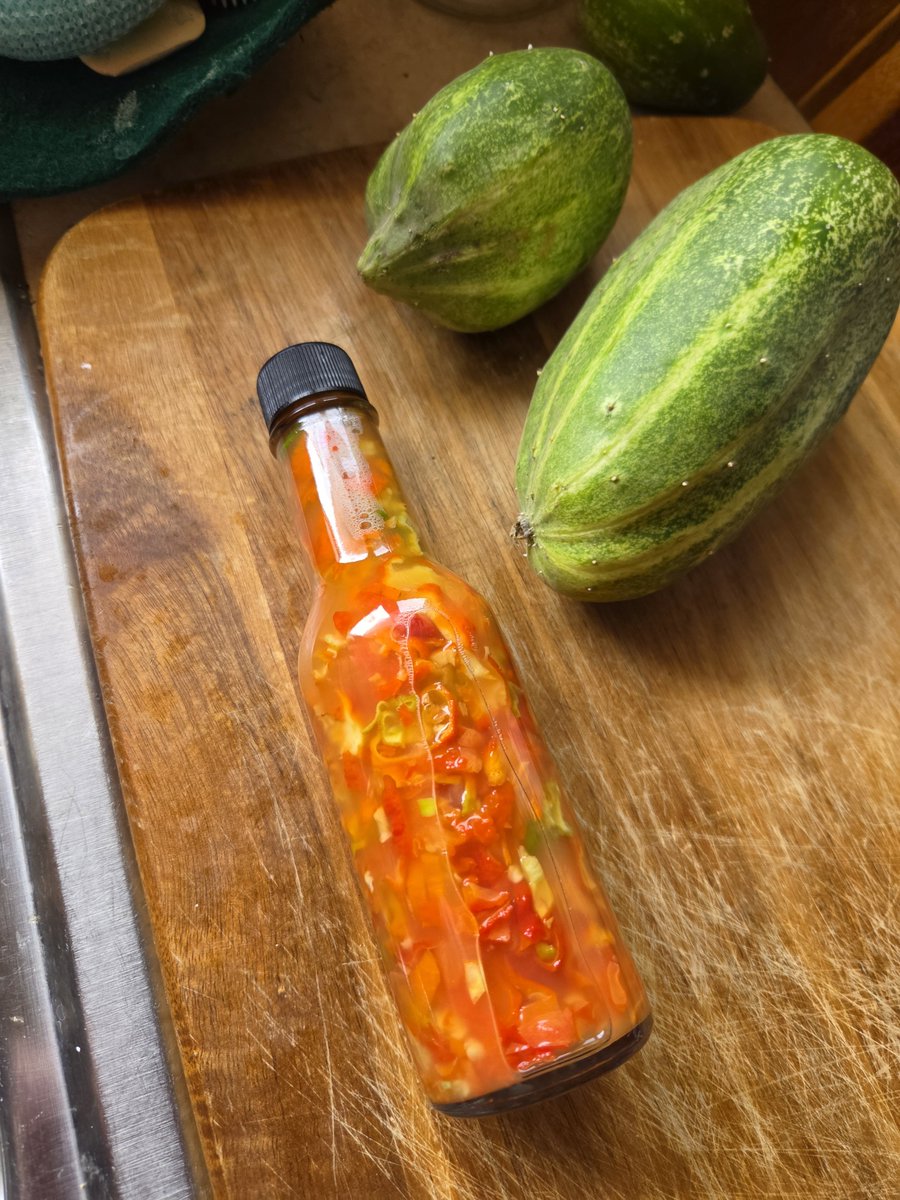 ronlellis's tweet photo. @lippyent Homemade with two kinds of ghost chillies. https://t.co/P3es2Lqc5n