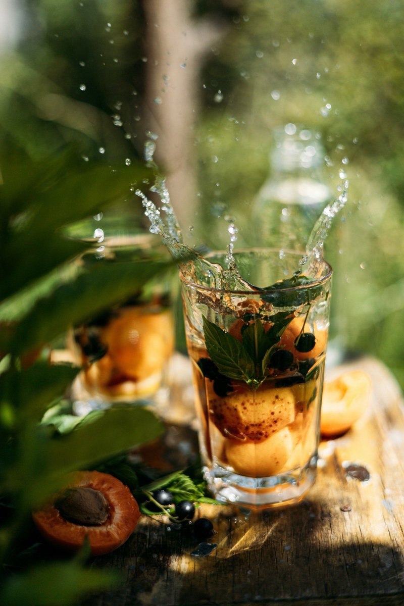 ailio715966's tweet photo. Whip up a 5-min iced peach green tea at home! Steep green tea, muddle fresh peach slices, add ice u0026 a splash of honey. Perfect summer pick-me-up https://t.co/gL4HBwLmxK