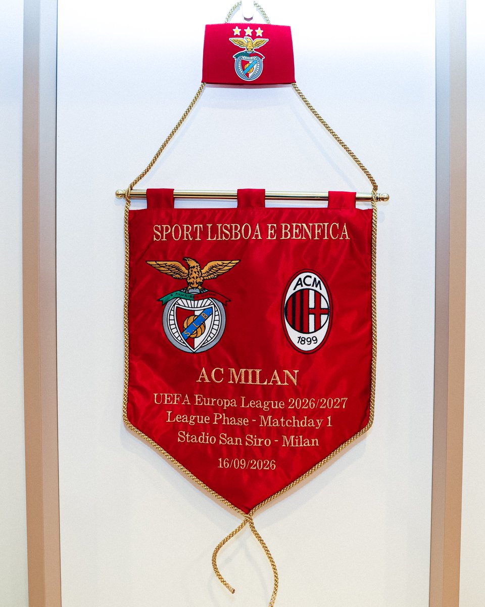 SLBenfica's tweet photo. Clássico europeu 🤝

#ACMSLB | #UEL https://t.co/BzJusfbBD9
