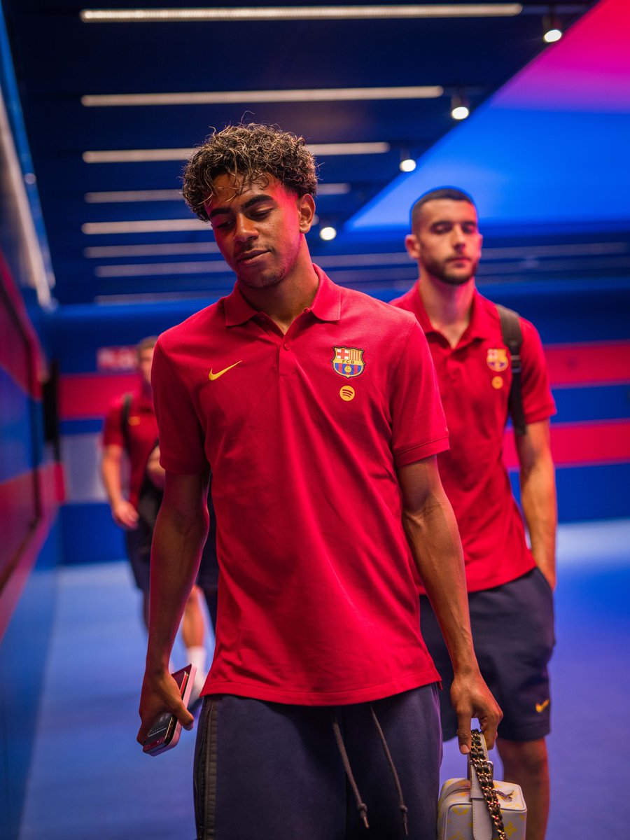 FCBarcelona's tweet photo. Lamine smiles 😌 https://t.co/YNUhm8bd11