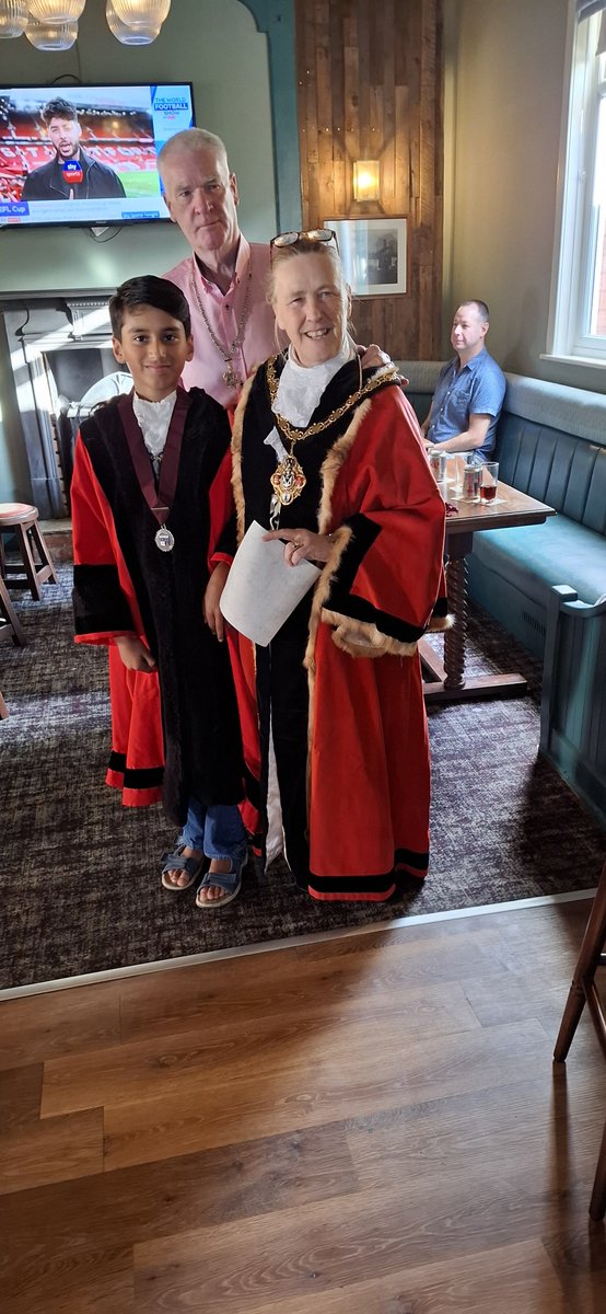 SaltFair's tweet photo. The Charter granted in 1280 by King Edward I for Winsford to hold an annual four day Fair as is written, has been read out tonight by Cllr Pauline Fitzsimmons.... as the charter says the fair can now go ahead...  Don't miss out and enjoy yourself if you are going along.... https://t.co/2mQpyi5sgs