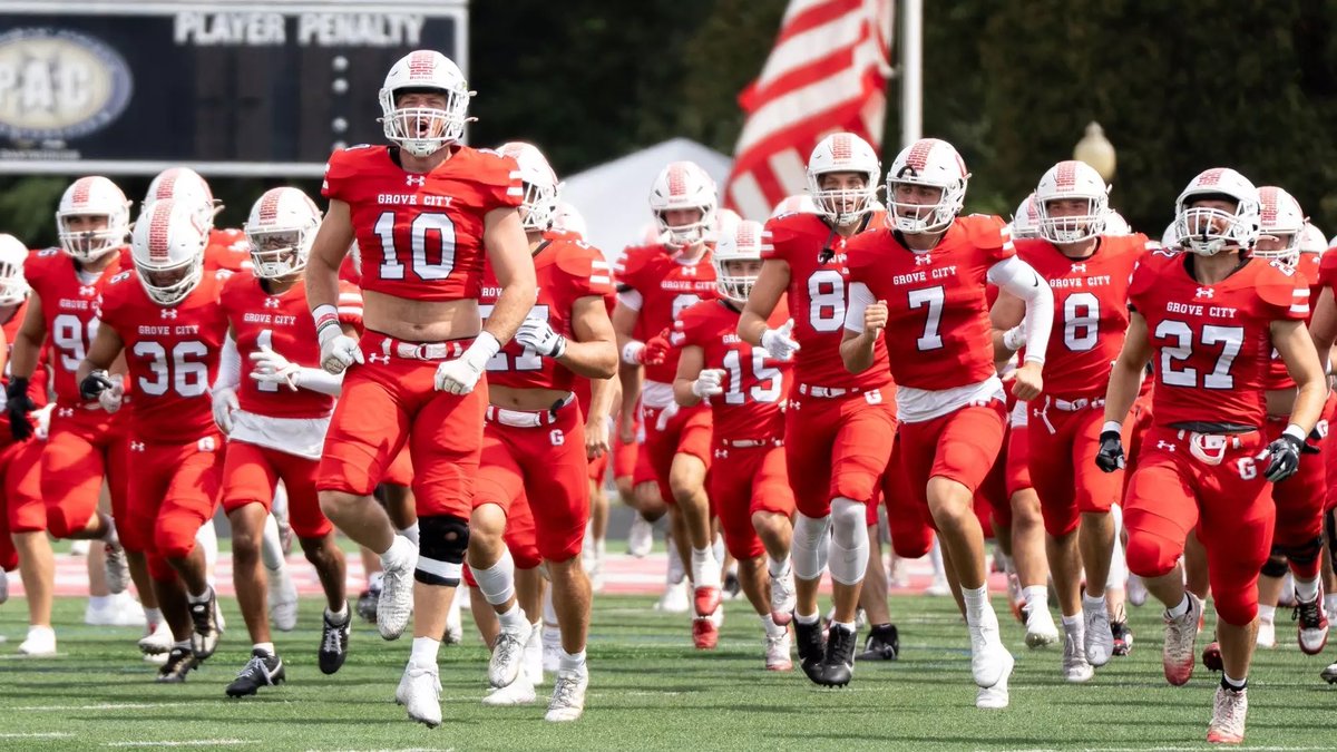 hines_bradly's tweet photo. Excited to announce I have received an offer from Grove City! Thank you @CoachBaney and @CoachDiDonato!

@GCC_FB @drossman @AvonworthFB @PA_TodaySports @WPIAL_Insider @wpialsportnews @adamgorney @ChadSimmons_ @kubdog5 @wpial_7 @TheWPIALEdition @PaFootballNews @PrepRedzonePA https://t.co/lxmkfhubjc
