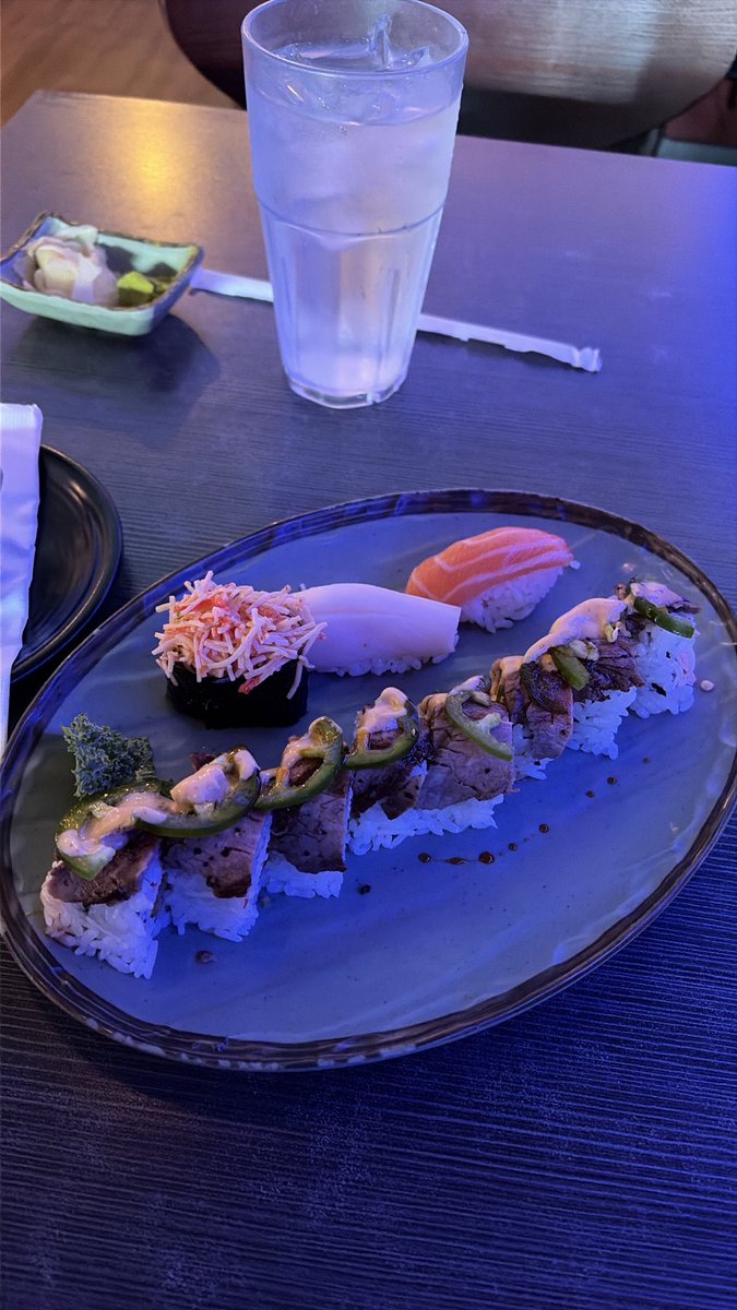 MistressMuseSki's tweet photo. 9.5/10 you’re sends and tribute are going towards food🤭I am a big back in a small frame https://t.co/c5gpzIhKhO