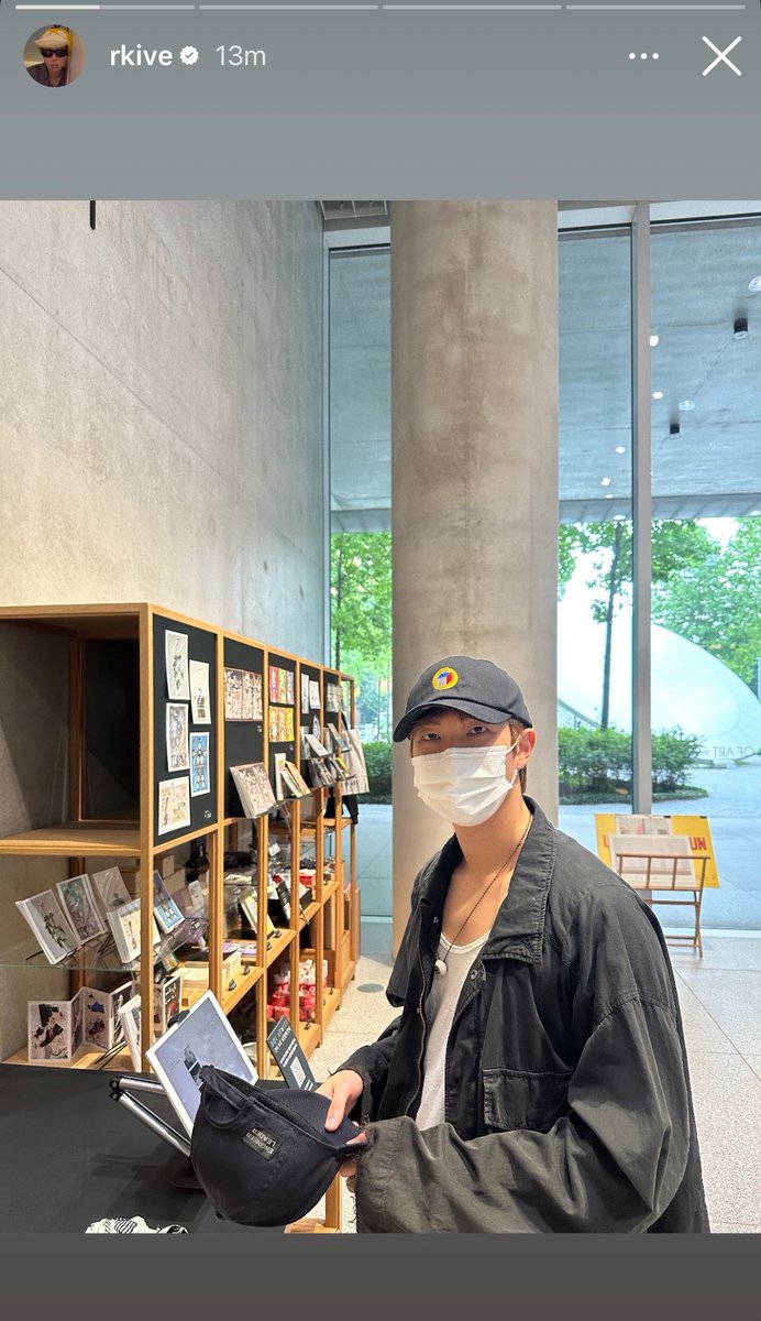 archvofbts's tweet photo. Namjoon instagram stories💜

Third story - Namjoon reposted the story of Jang Sehoon (sehooninseoul) from Team RM: “@/ rkive I’m glad I got to feed him something during his birthday week before sending him off..” https://t.co/ZZeI48BD8I