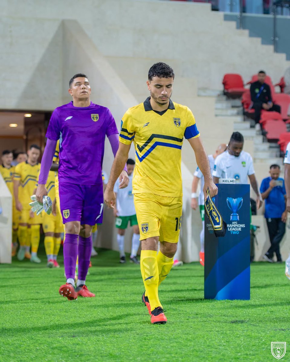 ZiadMUN's tweet photo. قبل الرئاسة كان حديثك فقط عن الماركتنق وفي الظهور الأول للفريق بالبطولة الاكبر دوري ابطال اسيا يظهر بِلا رُعاة و٠ استفادة مادية من الظهور بهذه البطولة. 

بالاضافة إلى فشلك بالحوكمة، نقدر نعرف وش تشتغل عليه اصلًا؟ حاولنا نبحث عن ايجابيات وعمل لكن ما وجدنا الا الفشل @badr_GH https://t.co/uvbyG0qBS8