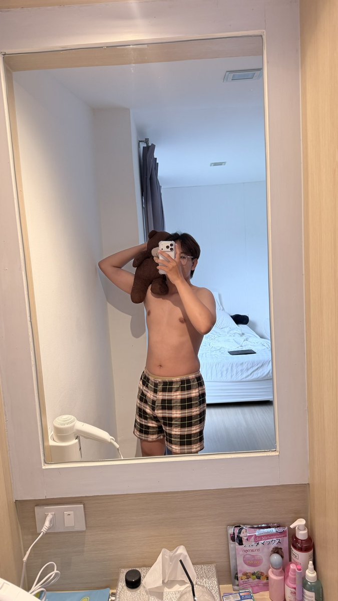 Earth2xx2's tweet photo. 🐻🧸 #พิษณุโลก https://t.co/QkIi08I1hS