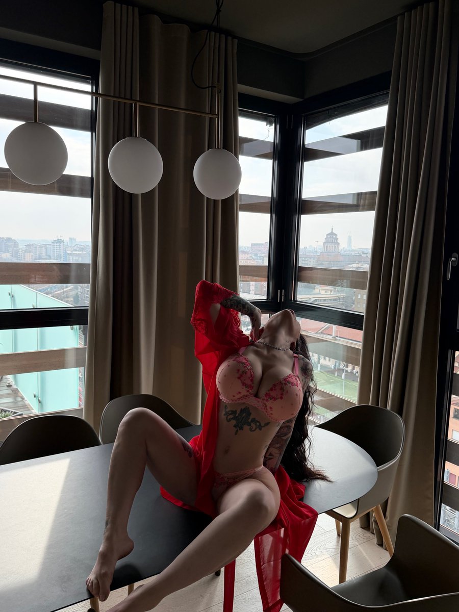 Niqht_Cat's tweet photo. 人家这么能忍嘛 我倒想看你憋到啥时候 https://t.co/g36hoWhHk7