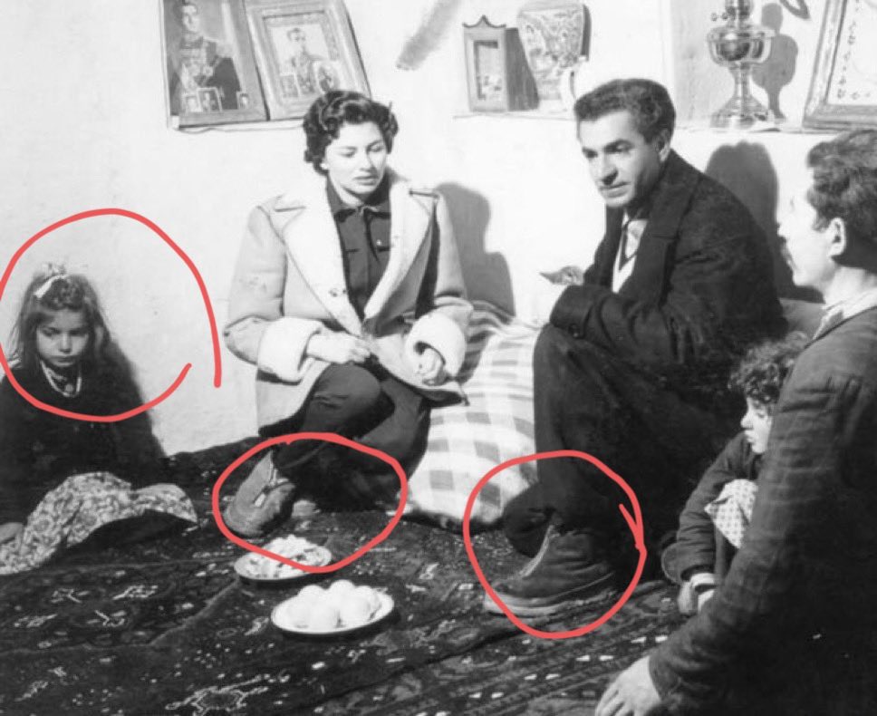 abbashanachi's tweet photo. بی‌شعور بود وقتی بی‌شعوری مُد نبود! https://t.co/KlH04bZSIe
