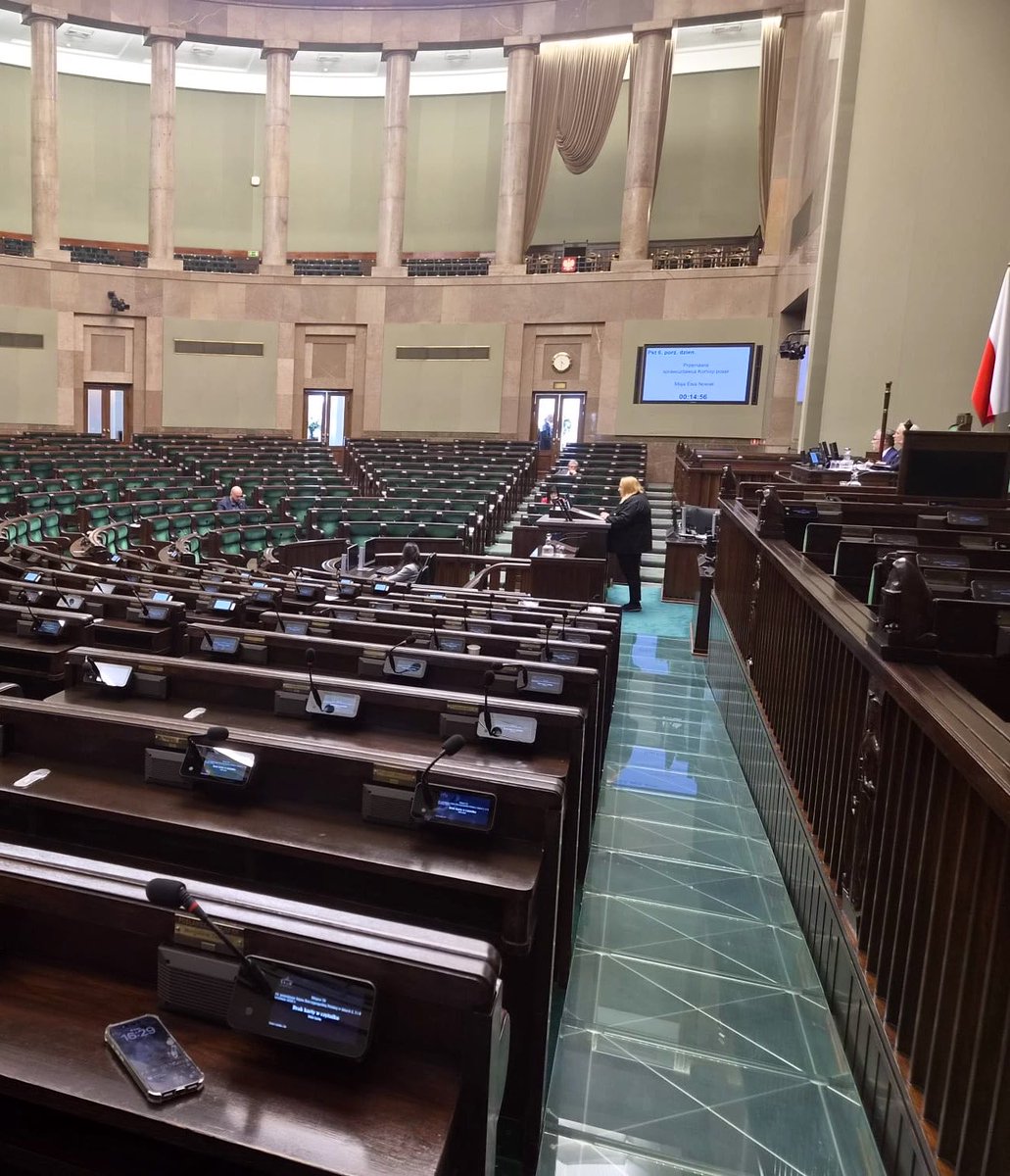 nmaja's tweet photo. @PL_2050 od początku zabiega o to, by asystencja osobista REALNIE wspierała osoby z niepełnosprawnościami.

Dlatego oczywiście potrzebujemy rozwiązania systemowego, ale dziś oczekujemy też, że program AOON dla organizacji pozarządowych będzie nadal funkcjonował. Obiecaliśmy to. 

JST i doświadczone NGO nie powinny się wykluczać. Powinny się uzupełniać tak, aby osoby z niepełnosprawnościami miały realny wybór i dostęp do dobrej asystencji.

#aoon #ngo #jst #polska2050