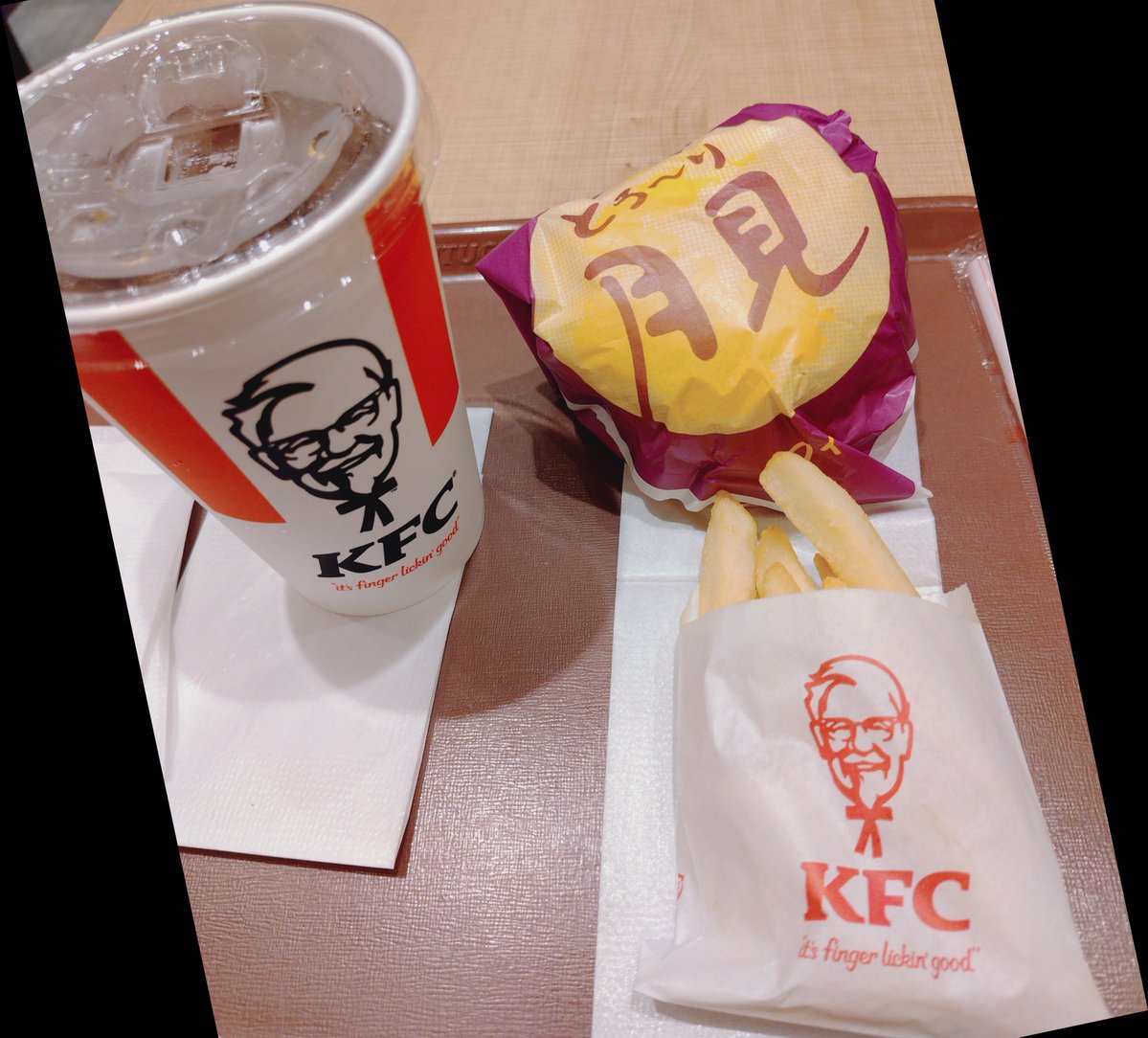 Bas_sinng4's tweet photo. ｵﾇﾇﾒされた月見を食してきた🎑 https://t.co/wTEYSe7IJB
