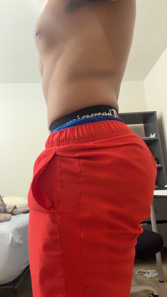mexxpapi's tweet photo. Hammies and back https://t.co/nxT4hCdrRu