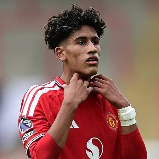 utdreport's tweet photo. Omar Berrada and Jason Wilcox are involved in talks aimed at convincing JJ Gabriel to reverse his decision and stay at #mufc [@sistoney67] https://t.co/WAzi2XGgbP