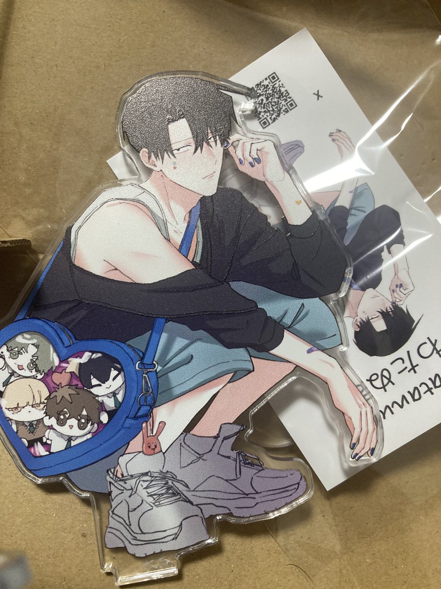 newomu's tweet photo. わたぬき先生（@watanuki_fuwa ）のアクスタ届いた✨まさかの両面印刷でどちら向きでも使える豪華仕様になってて驚き🫢すごいよー可愛いーーー😂 https://t.co/2MGXE4Bt49