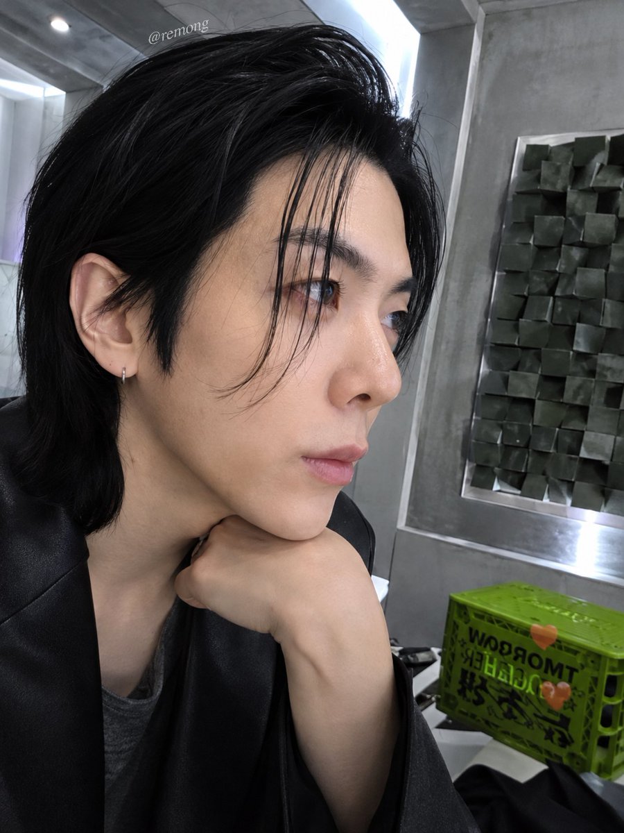 _0_00_000_0's tweet photo. 와 존나 개잘생겼는데 본인만 영원히 모름;; 너빼고 다 알아 이제 좀 느껴라 https://t.co/765ph5WB8Z
