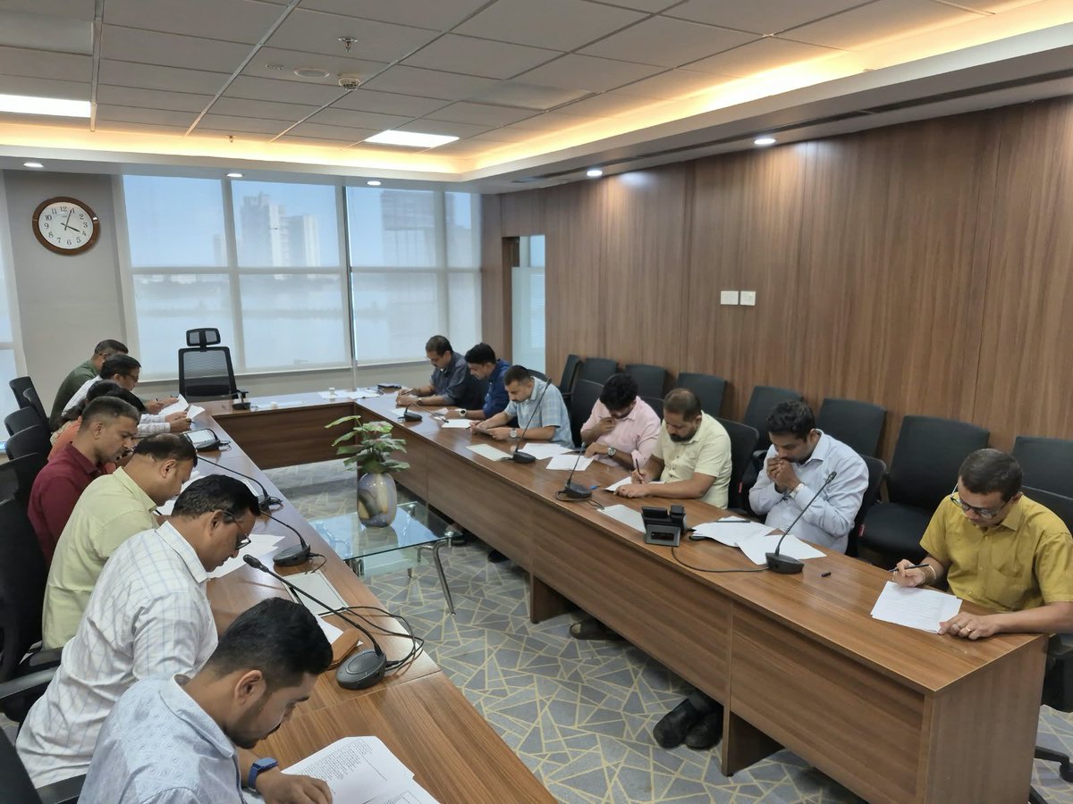 stpi_kolkata's tweet photo. आज एस.टी.पी.आई-कोलकाता में हिंदी पखवाड़ा-2026 के अंतर्गत 'हिन्दी प्रश्नोत्तरी प्रतियोगिता' का आयोजन किया गया। अधिकारियों/कर्मचारियों ने उत्साहपूर्वक भाग लेकर हिंदी ज्ञान का प्रदर्शन किया। #HindiPakhwada2026 #STPIKolkata #Rajbhasha https://t.co/JfvC0hoCuU
