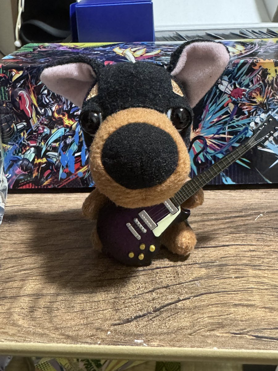 Akari222_sur's tweet photo. ぴわわギター持たせるとちょうどいいのに
キーボード弾かせようとすると
口ピアノになっちゃうw https://t.co/jXZIGCsRRf