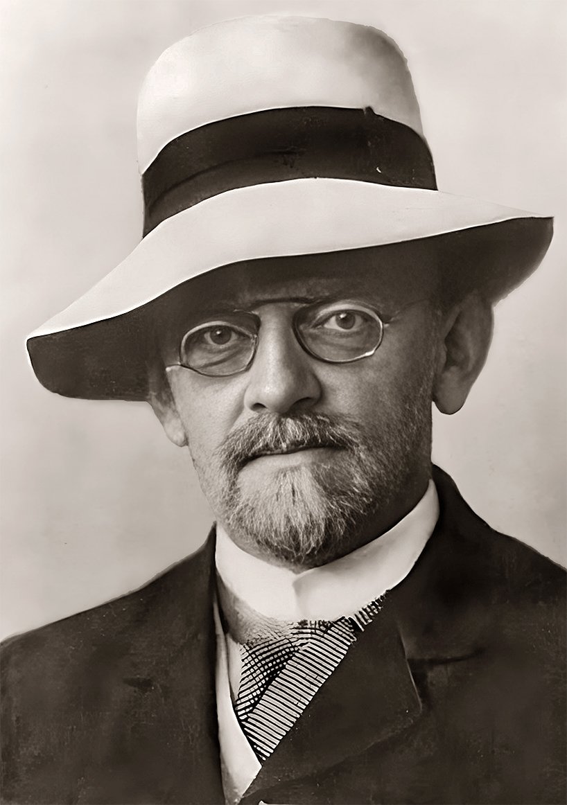 MathematicsArch's tweet photo. “Without mathematics, modern astronomy and physics would be impossible. The theoretical parts of these sciences almost dissolve into branches of mathematics.”

— David Hilbert, 1930
From his address 𝘕𝘢𝘵𝘶𝘳𝘦𝘳𝘬𝘦𝘯𝘯𝘦𝘯 𝘶𝘯𝘥 𝘓𝘰𝘨𝘪𝘬 (“Knowledge of Nature and Logic”) https://t.co/mxUnRBjIj0