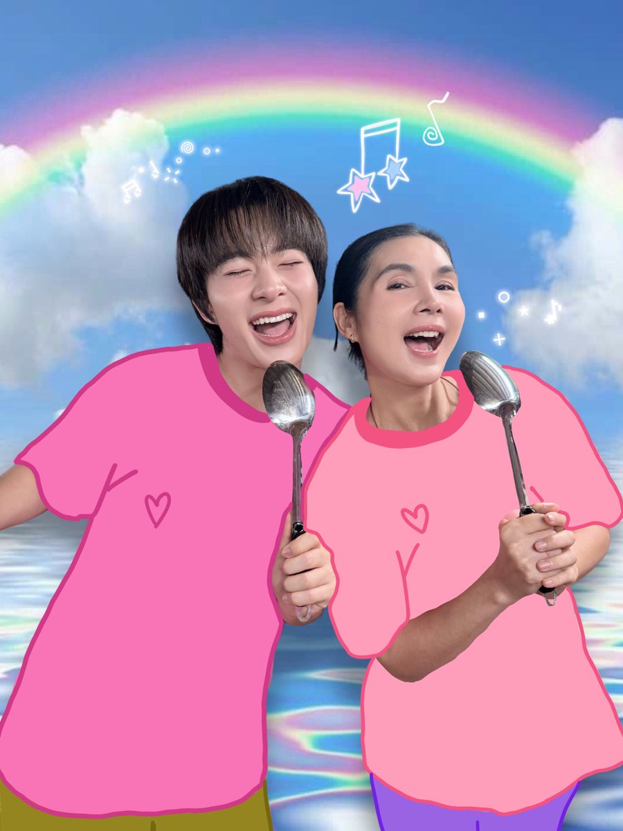 HUGELHEESeries's tweet photo. มนต์รักฮักอีหลี HUG E-LHEE : Somtum Rhapsody 🌶️🎙️

Q5 ~ ลุยกันต่อโลดดด 🤗

ดึก ๆ จั่งซี้ แต่กะบ่ยั่นเด้อ ทุกคนยังสู้กันอยู่ แต่บางเทื่อกะต้องปลุกใจโตเองด้วยเสียงดนตรีจักหน่อย 😙🤏🏻

ดู๊ ๆๆๆ บักน้อยตินั่น ตั้งท่าร้องเพลงซะบ่ย่านแม่คำพันธ์เลยเด้ เนอะแม่… ชะอุ้ย! แม๊ 😣 ไหนว่าแม่บ่มักร้องเพลง แต่เบิ่งท่าแม่แล้ว อลังการกว่าบักน้อยอีกเด้อ 😂

เอาเป็นว่า… ให้แม่ลูกเพิ่นได้ขยับแข้งขยับขากันไปก่อนเนาะ ส่วนพวกเฮากะส่งใจไปช่วย Q5 กันเด้อออ 💚🩷

HUG E LHEE Q5
#มนต์รักฮักอีหลีQ5