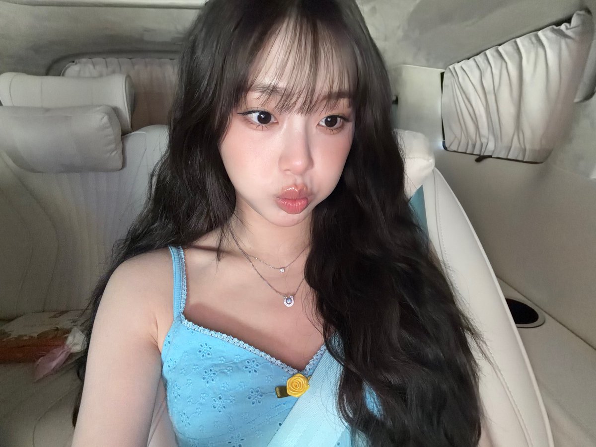ginggingeeee's tweet photo. 얘들아,, 지우가 오늘 너무 공쥬님 이잖냐 https://t.co/0HtIHtziL6