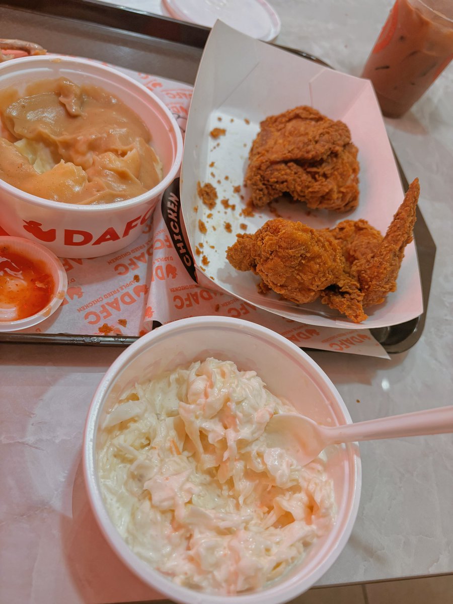 qkniz_'s tweet photo. D'Apple Fried Chicken 🍗 https://t.co/S7kYH4JgUK